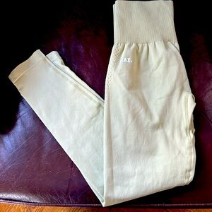 Women’s STAX leggings